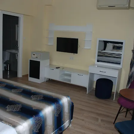 La Boutique 3*