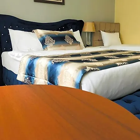 La Boutique Hotel