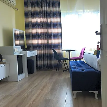 Hotel La Boutique 3*