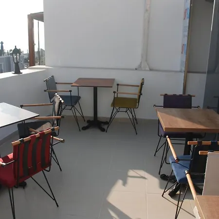 La Boutique Hotel 3*